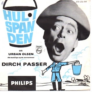Dirch Passer: Hul I Spanden – 1961 – DANMARK.                     