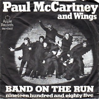 Paul McCartney and Wings: Band On The Run/Nineteen – 1973 – DANMARK.  