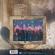 Lars Lilholts Jule-Folkband: Lad Julen Vare Længe – 2021 – DANMARK.  